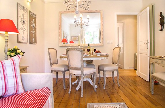 13-french-oak-dining-table-seats-4-paris-rentals-parisperfect 13-french-oak-dining-table-seats-4-paris-rentals-parisperfect