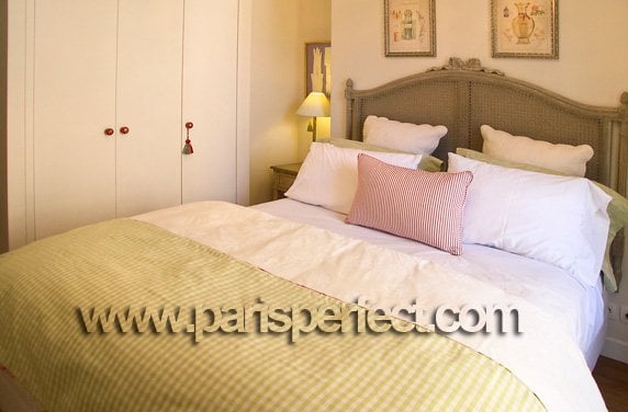 built-in-closets-paris-rentals built-in-closets-paris-rentals