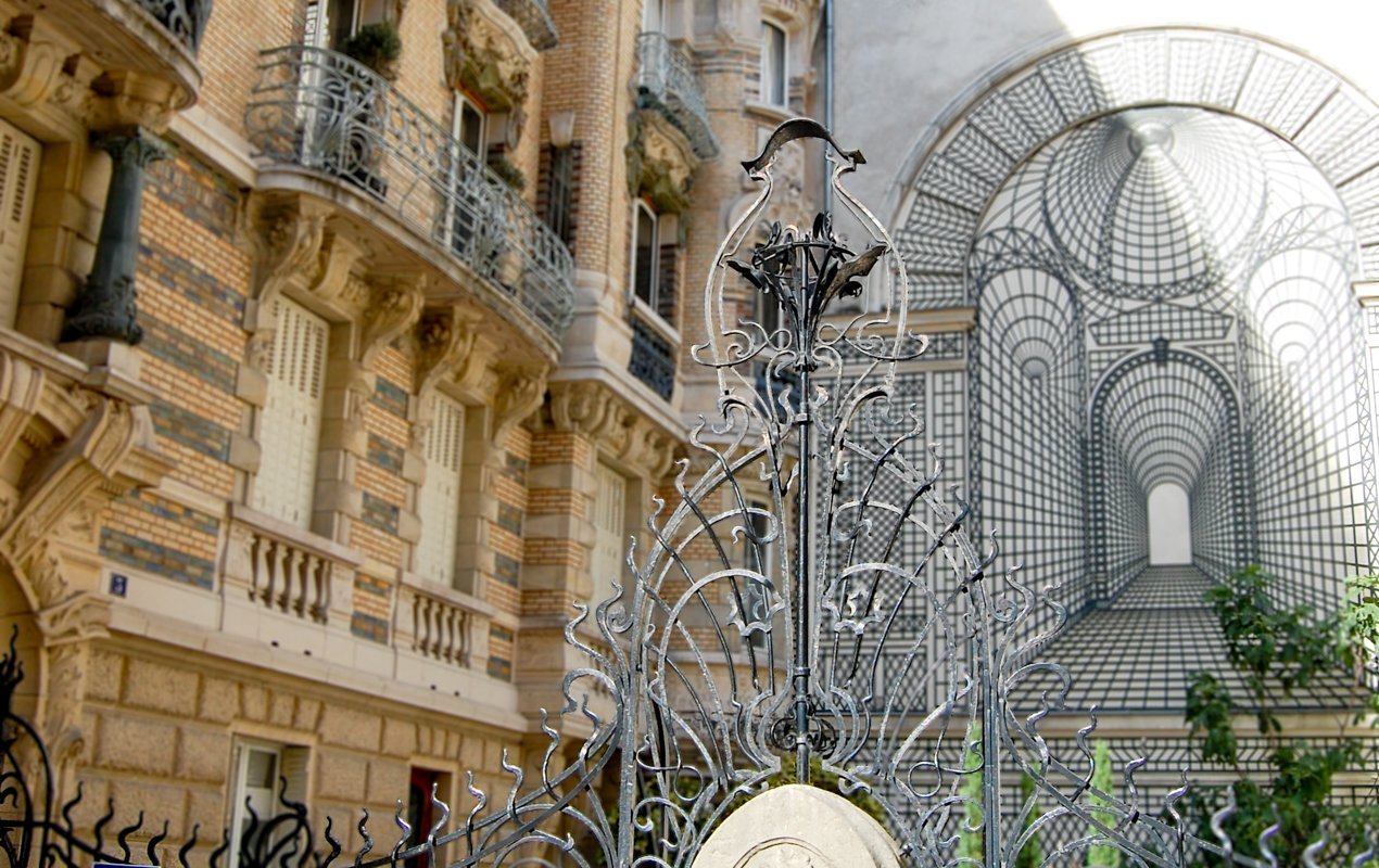 Art Nouveau Architecture in Paris