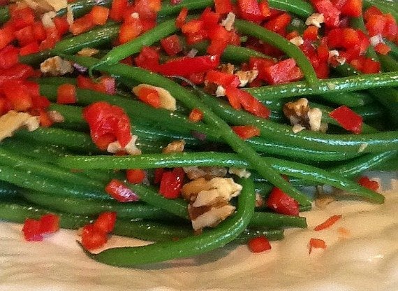 Recipe for Green Beans with Walnut Vinaigrette