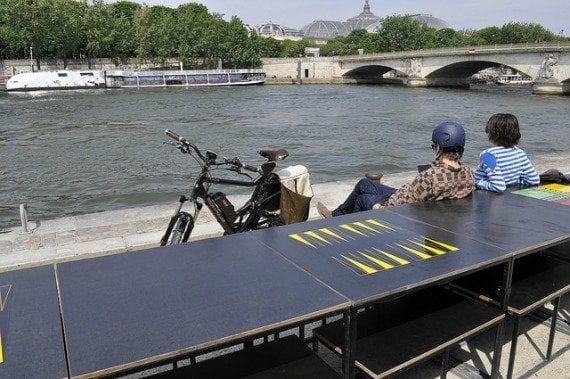 Les Berges De la Seine Backgammon Paris