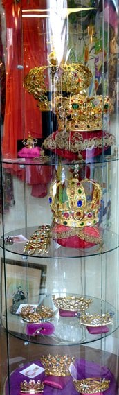 crowns for sale flea market