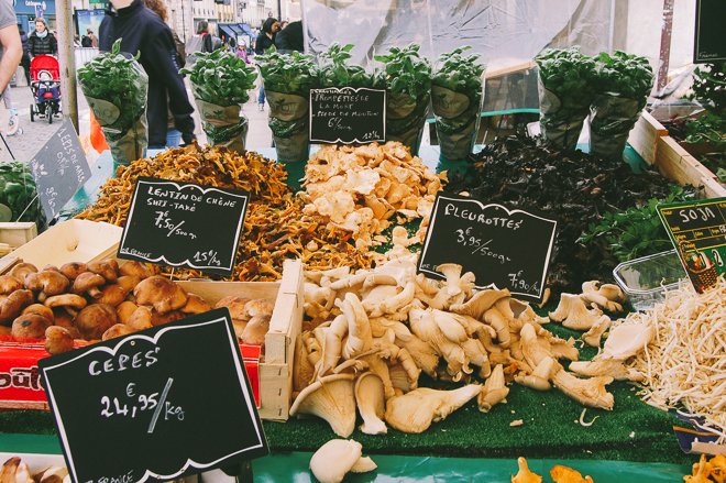 Marché Notre Dame of Versailles market produce fresh Paris mushrooms