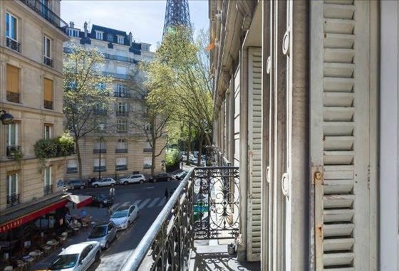 Gorgeous Paris Apartment for Sale! Balcony, Best Location and View €1,079,000