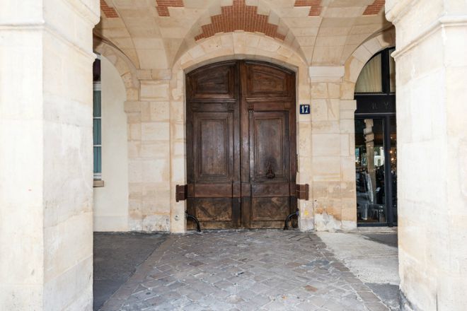 Place des Vosges Apartment for Sale Historic Porte Cochère Entrance