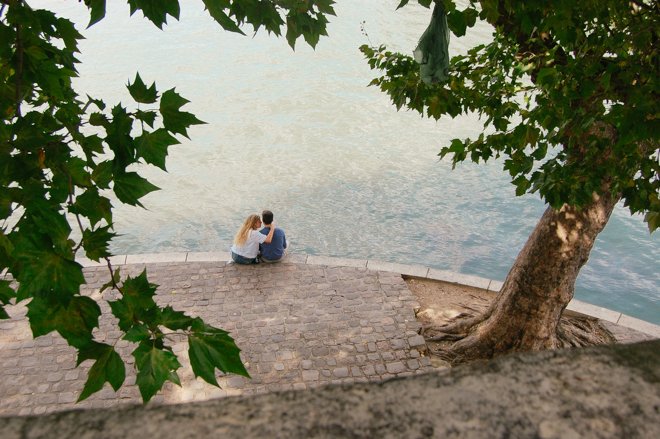 along-the-seine-lovers-1