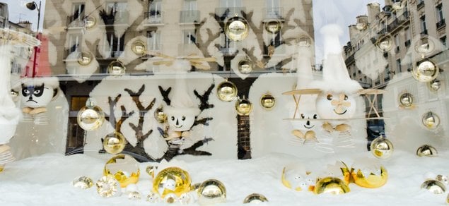 Paris-christmas-windows-3