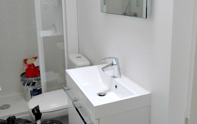 Paris Apartment Remodel - Modern Simple Bathroom