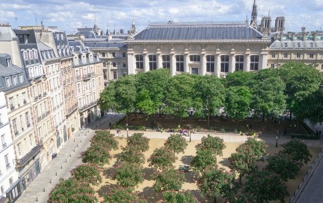 25 Place Dauphine View