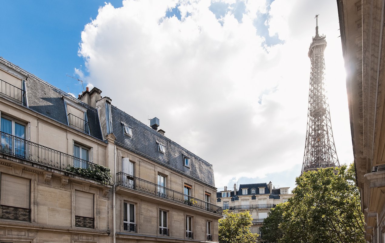 The Montagny - 2 Bedroom Rental by the Eiffel Tower! From Paris Perfect