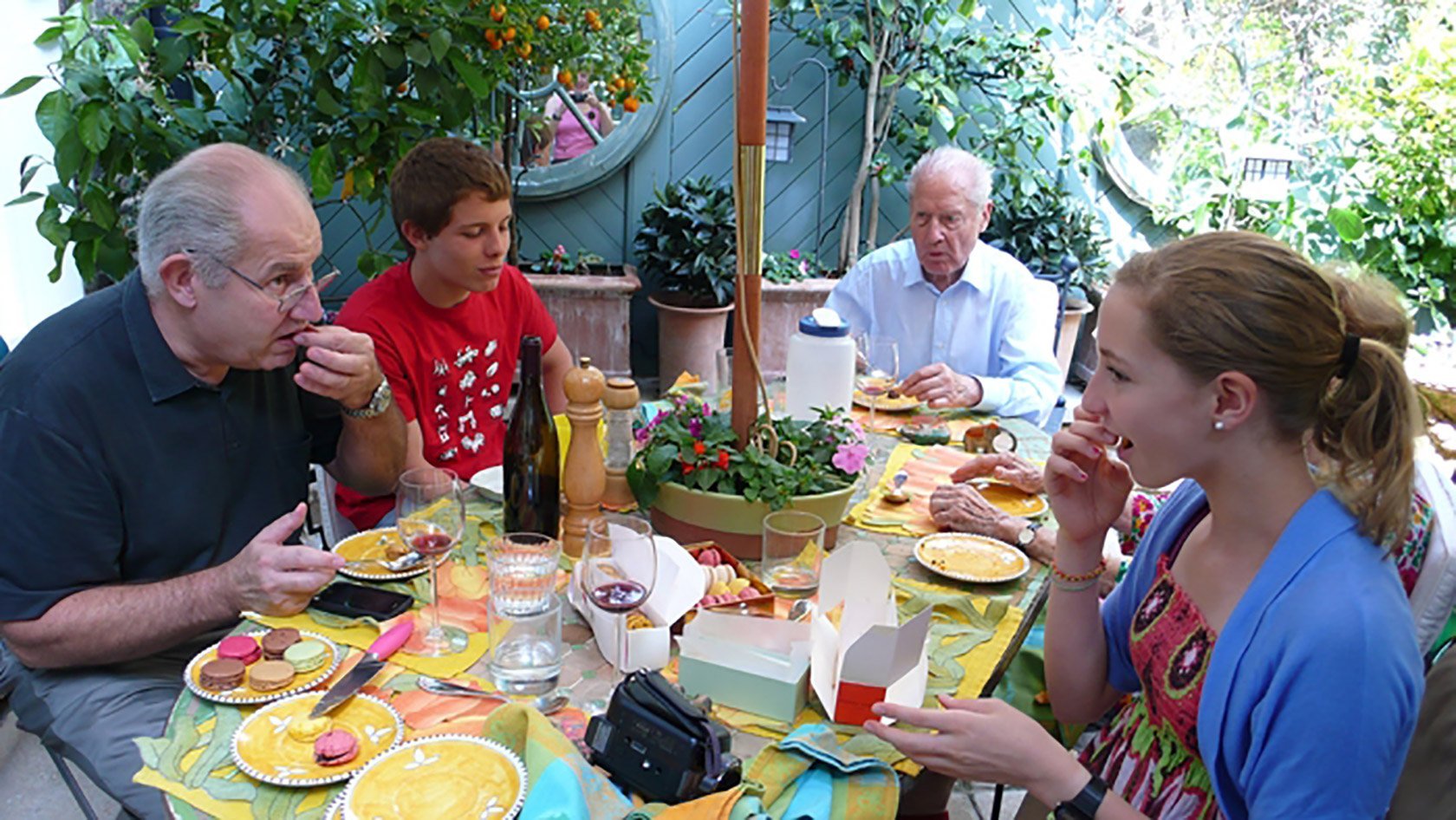 french-sunday-lunch-macaron-tasting