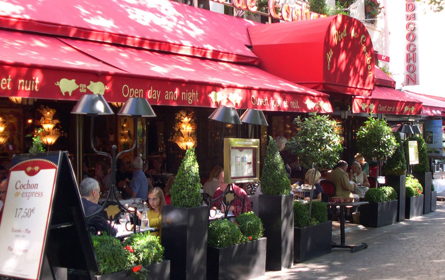 Paris Cafés — There’s Nothing More Parisian