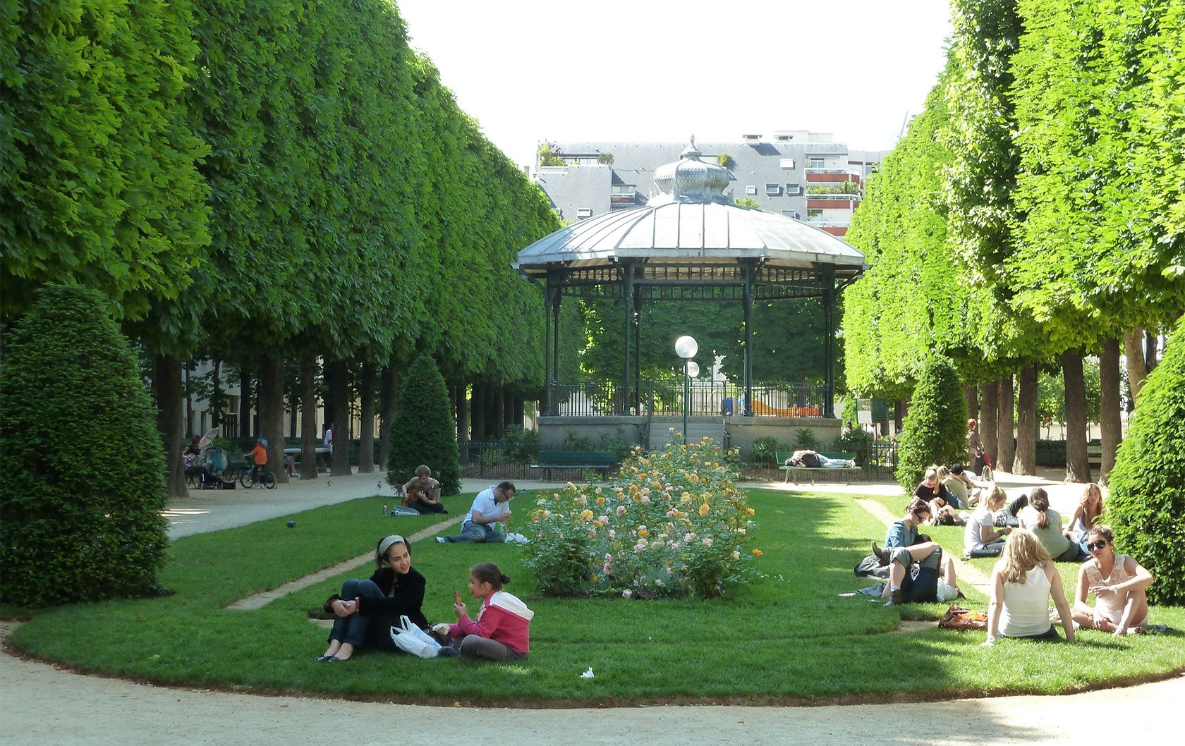 The Best Shopping Street in Paris--La Rue du Commerce - Paris Perfect