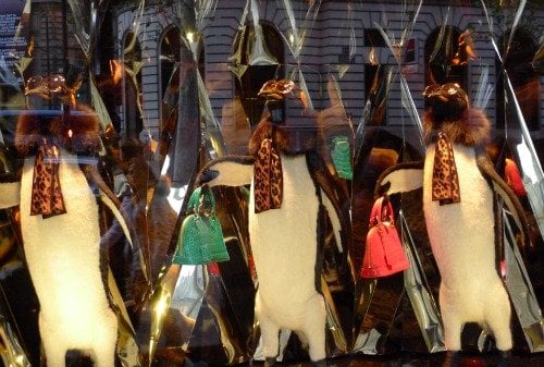 Galeries Lafayette Paris Holiday Windows Loves Louis Vuitton