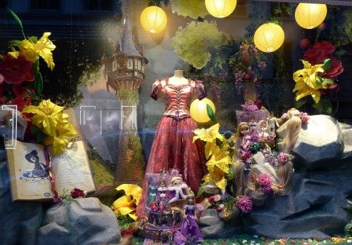 Enchanting Christmas Windows in Paris - Paris Perfect