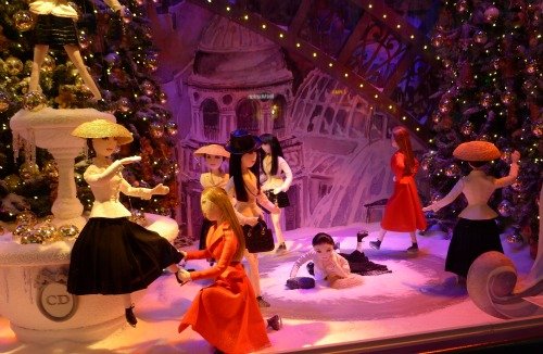 Enchanting Christmas Windows in Paris - Paris Perfect