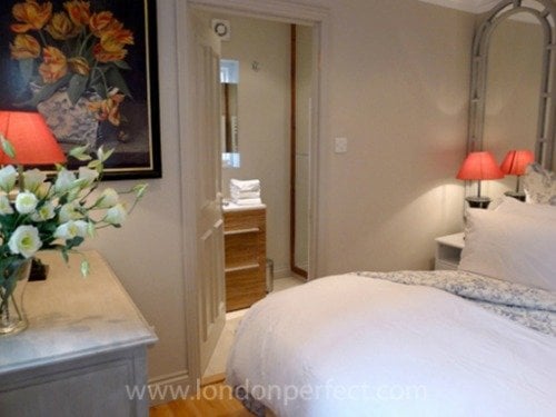 London-Perfect-Chelsea-Vacation-Rental-Master-Bedroom-Queen