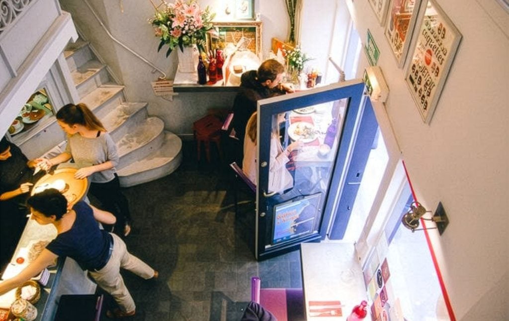 A Cozy Little Brunch Spot in Saint Germain