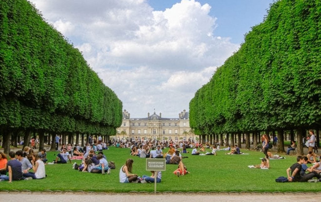 6 Fun Things You Need to Do This August in Paris!