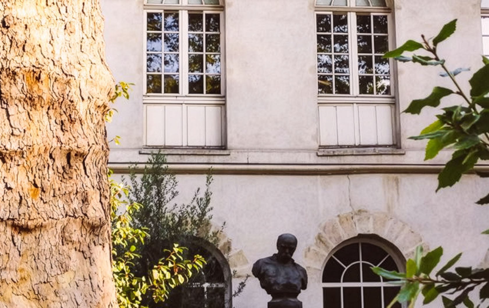 The Fascinating Life of a Flaneuse - Crisp Morning Run