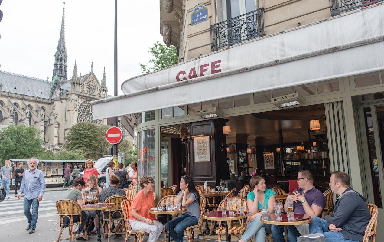 Paris cafés for people watching by Paris Perfect