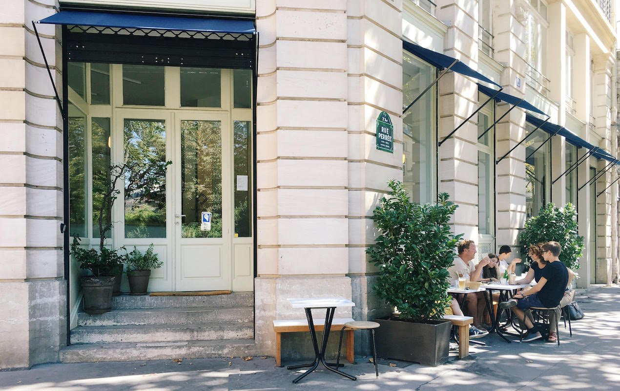 Paris cafés for people watching by Paris Perfect