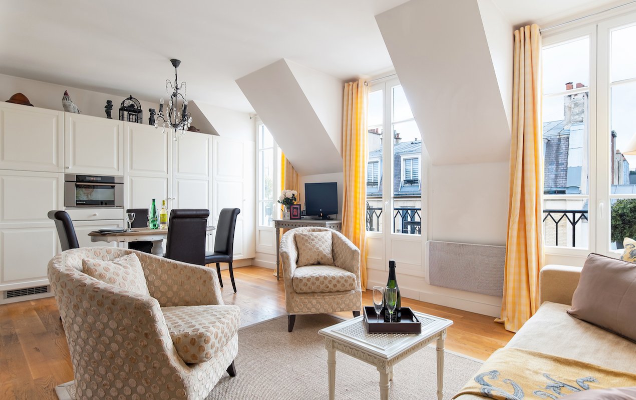 The Syrah apartment rental on Rue Cler, by Paris Perfect