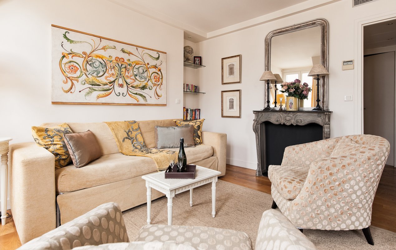 The Syrah apartment rental on Rue Cler, by Paris Perfect