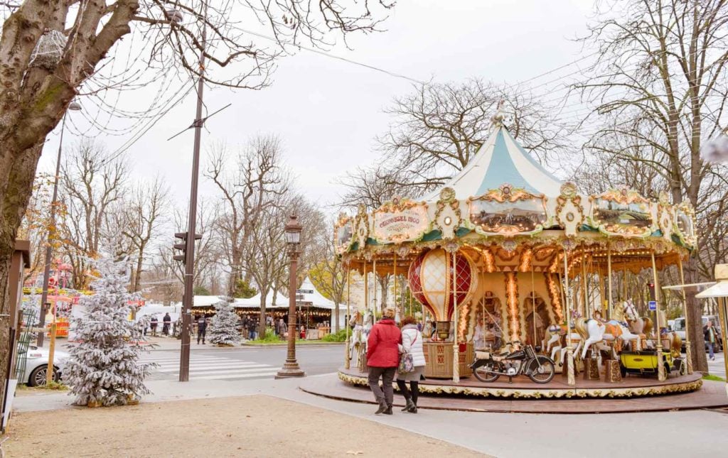 Heartwarming Holiday Traditions in Paris by Paris Perfect