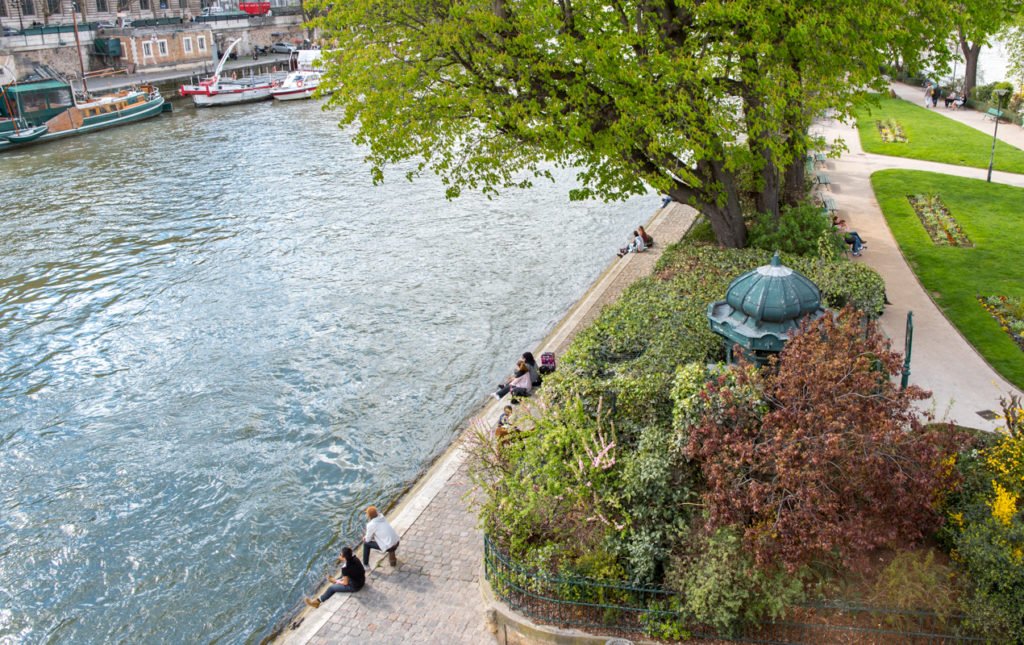 Along the Seine in Spring | Paris Perfect