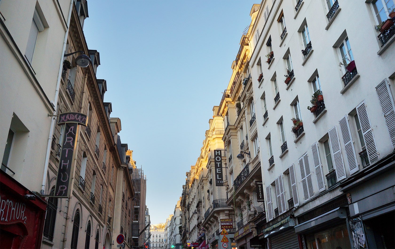 EG-rue-des-martyrs-shopping-paris-4