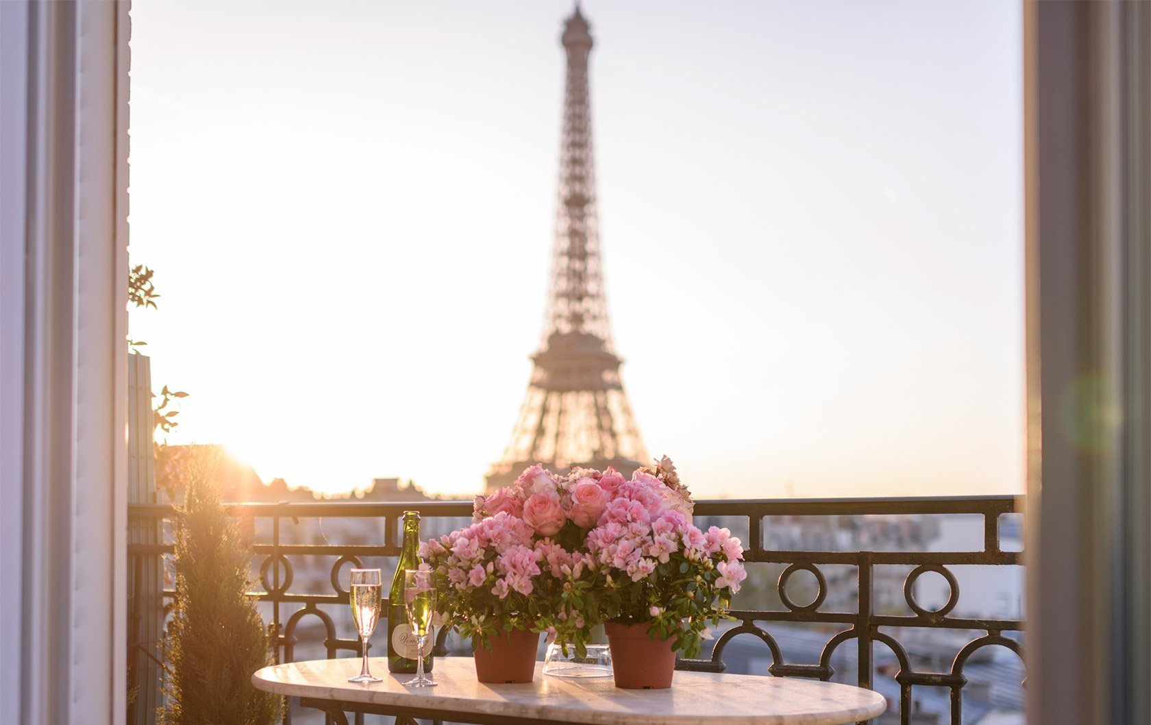 In Paris, sitting outside during beautiful weather is almost a requirement. As soon as the mercury hits a comfortable level, Parisians emerge en masse to people-watch and sip rosÃ© on every street corner in the city. However, the loveliest locations are the ones you may not immediately spot.Â  Here are some of our picks for the best places to eat outside in Paris- chateau-latour-view