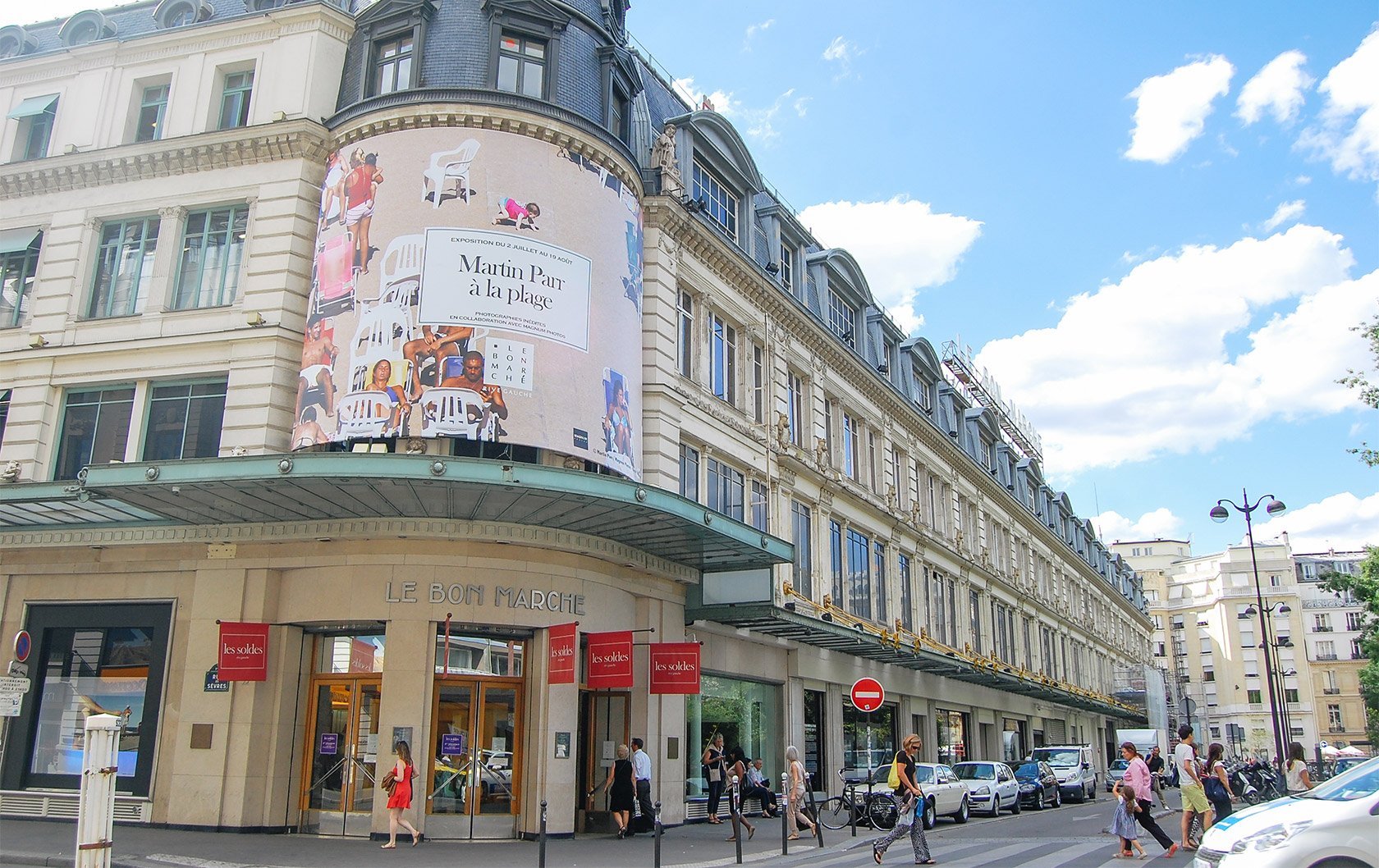 HW-bon-marche-department-store-outside-paris