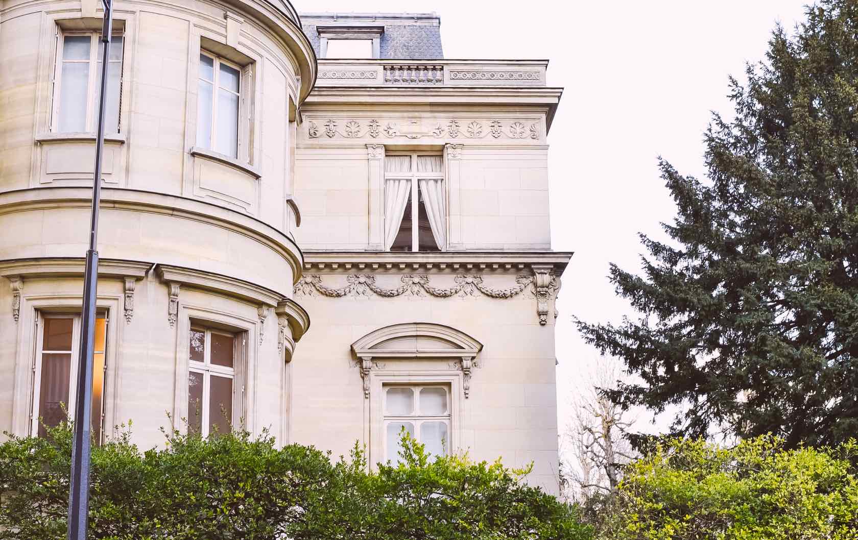 Skip the Crowds: 8 Tourist Places to Avoid in Paris Musée Marmottan Monet