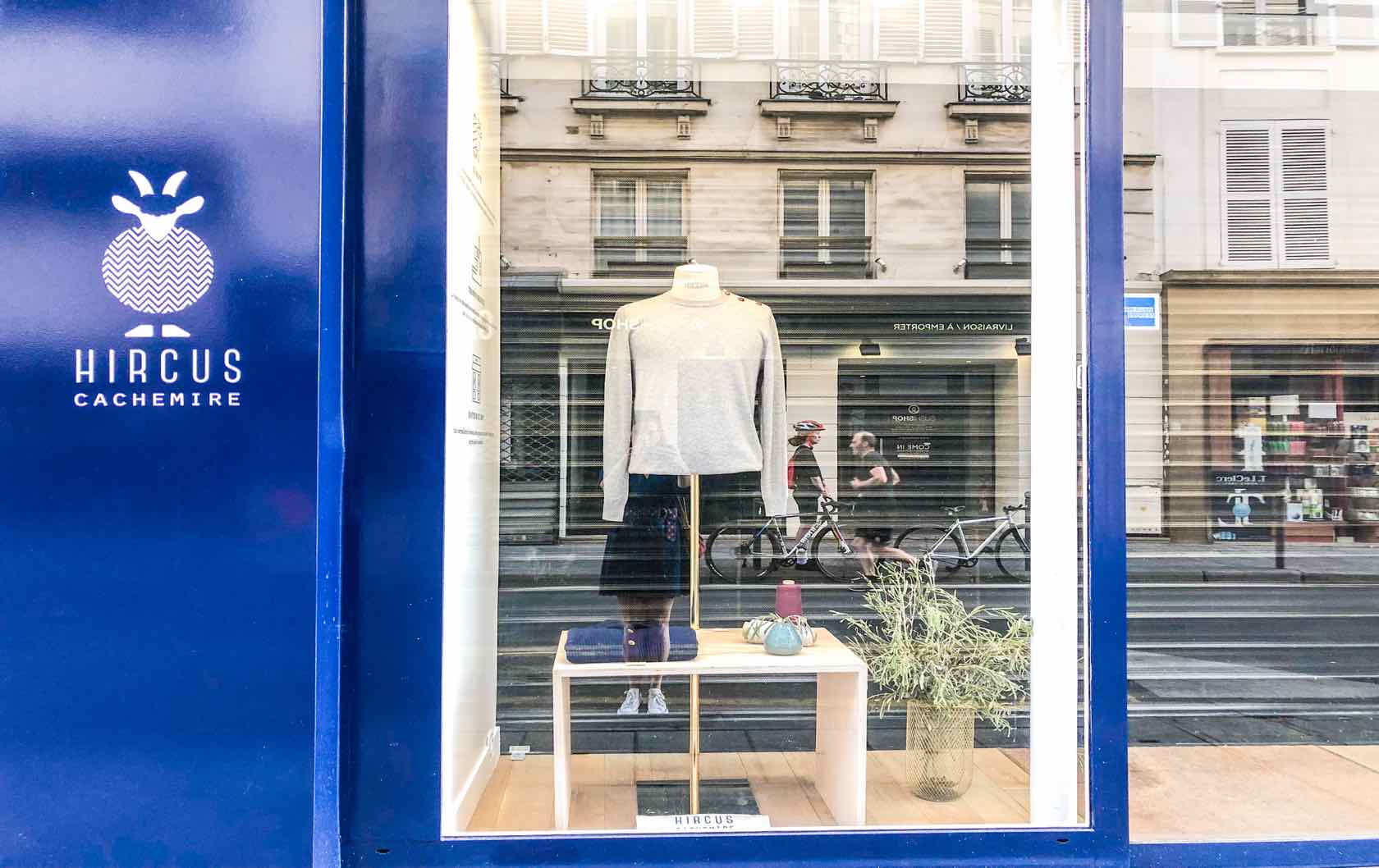 https://www.parisperfect.com/blog/wp-content/uploads/2018/09/Shopping-near-the-Eiffel-Tower-on-Rue-Saint-Dominique-by-Paris-Perfect-2.jpg