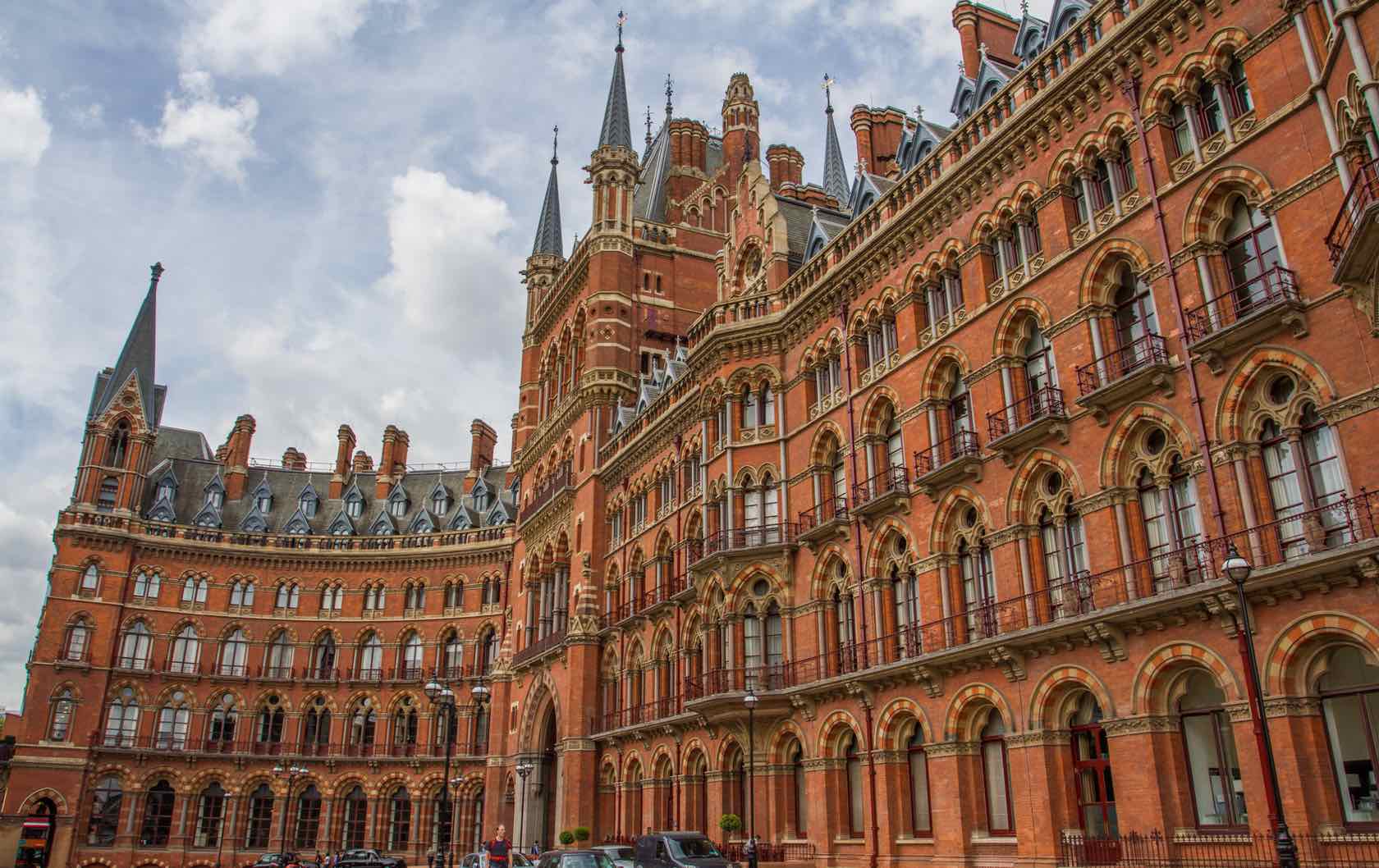 Here’s how to Travel from Paris to London by Train by Paris Perfect St. Pancras Station London