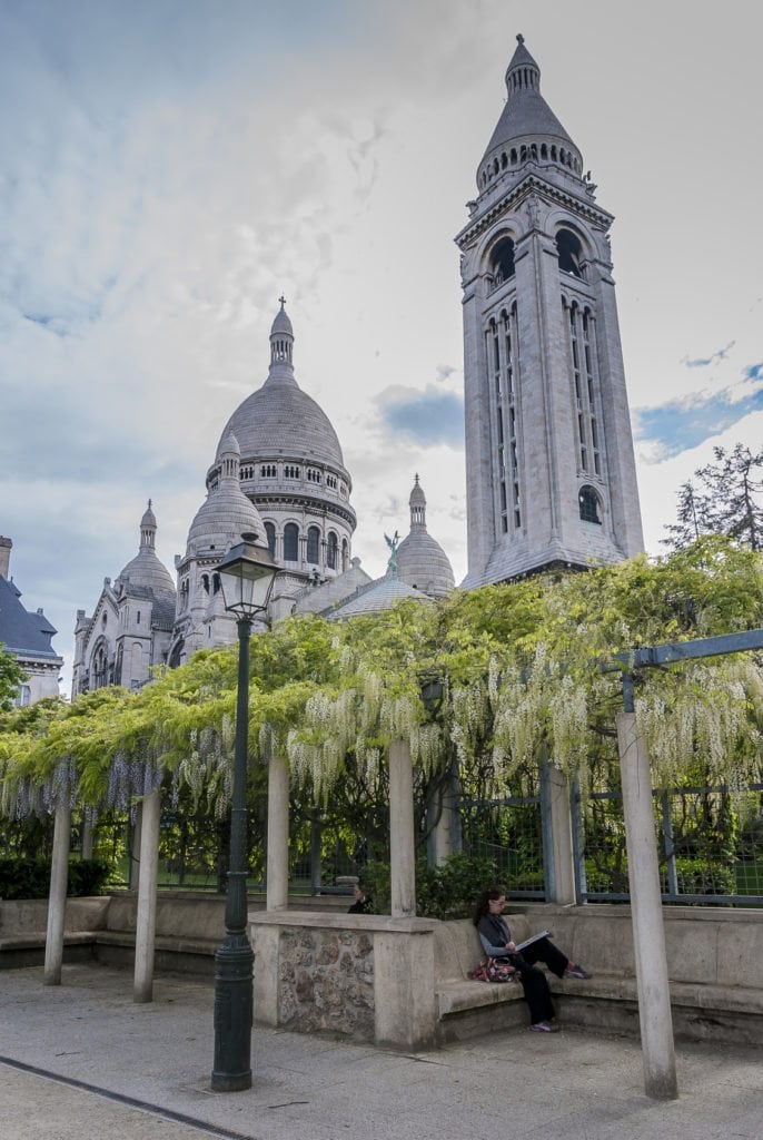 Sacré Coeur de Paris vu du parc de la Turlure