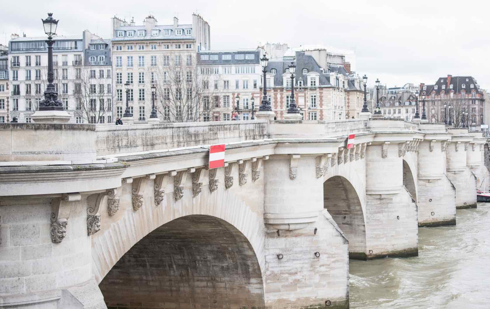 France, Paris, 1st arrondissement, the Pont Neuf on the Seine