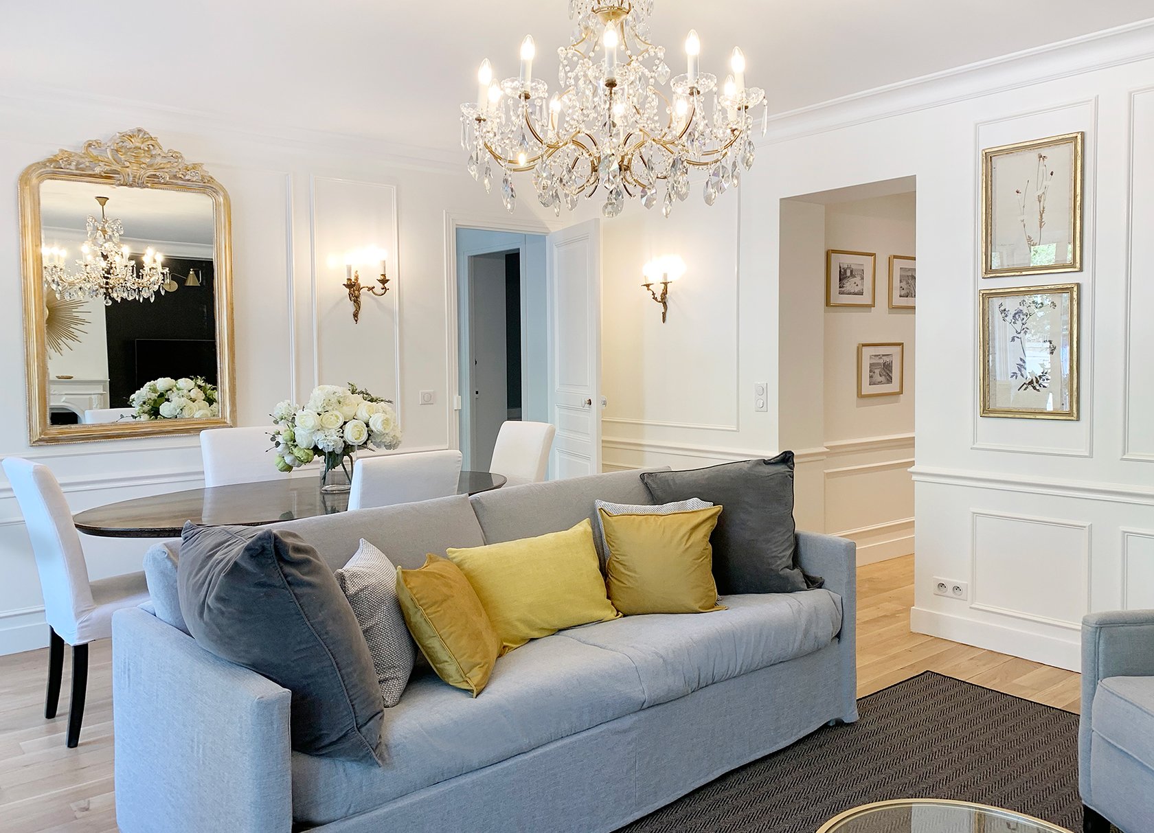 Beaujolais living room and dining area