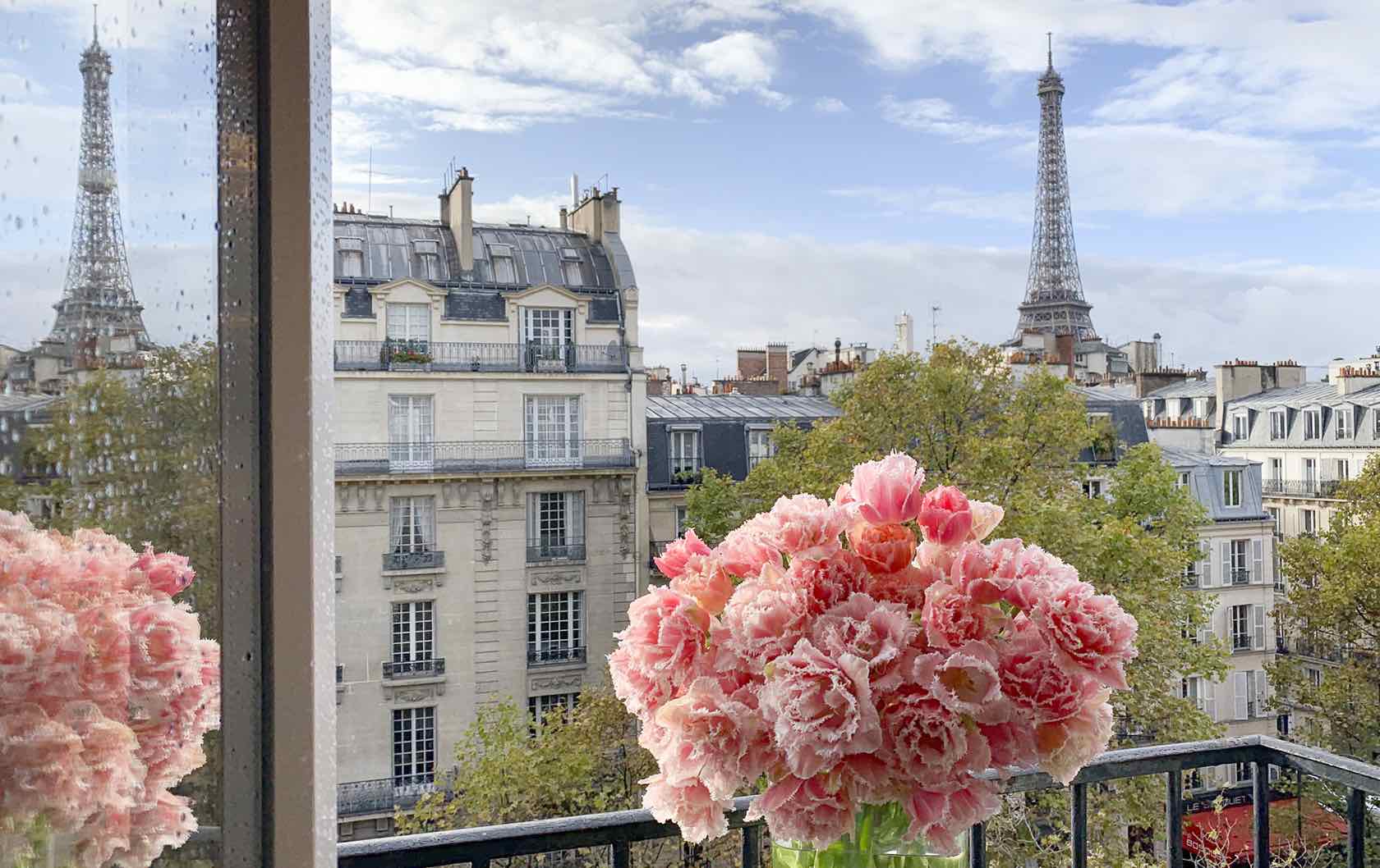 Cremant fractional Eiffel Tower view