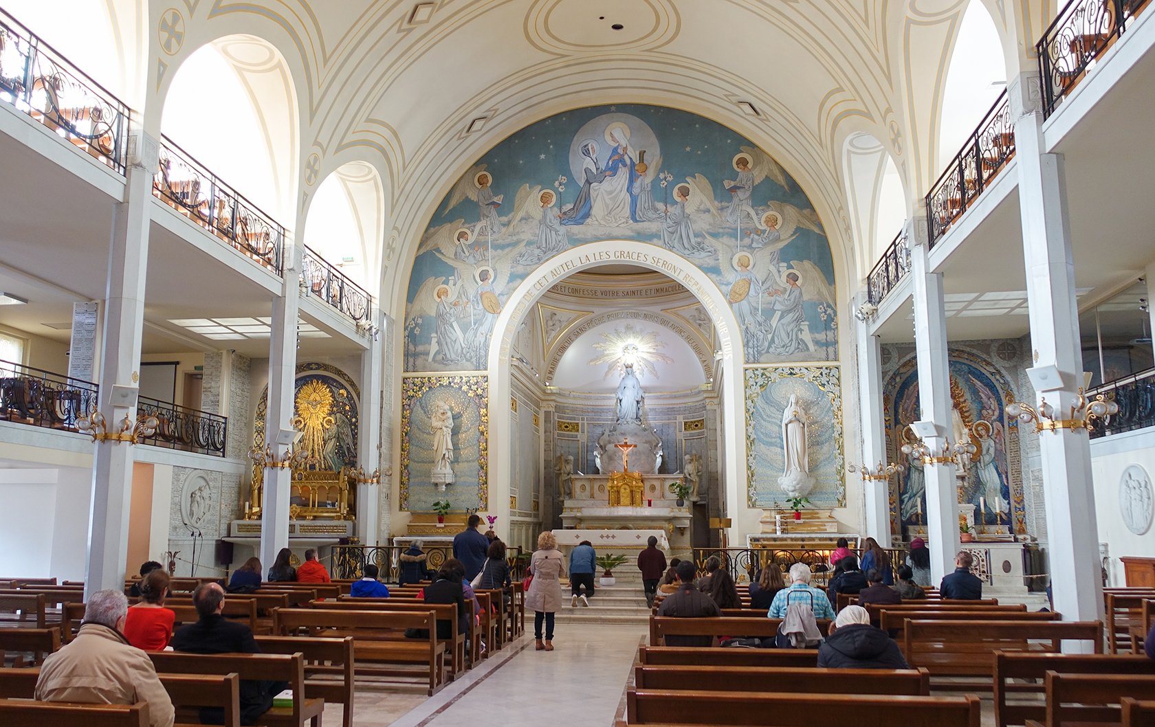 Chapel of the Miraculous Medal in Paris