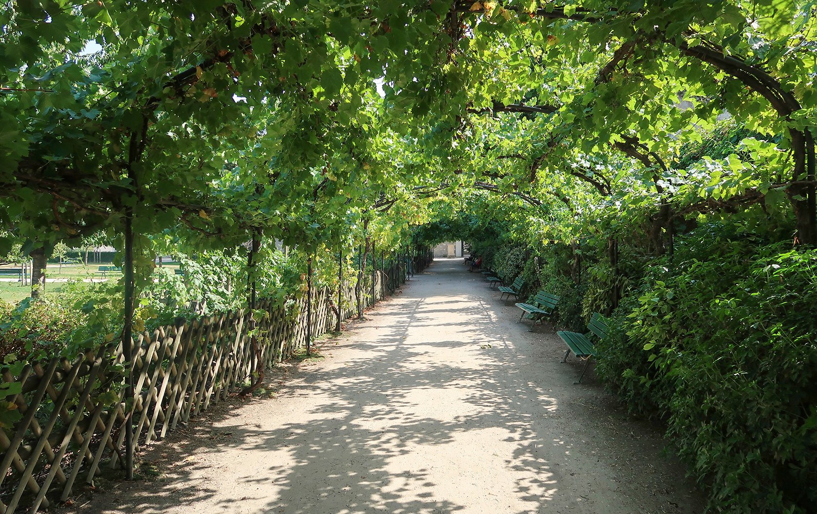 Jardin Catherine-Labouré in Paris