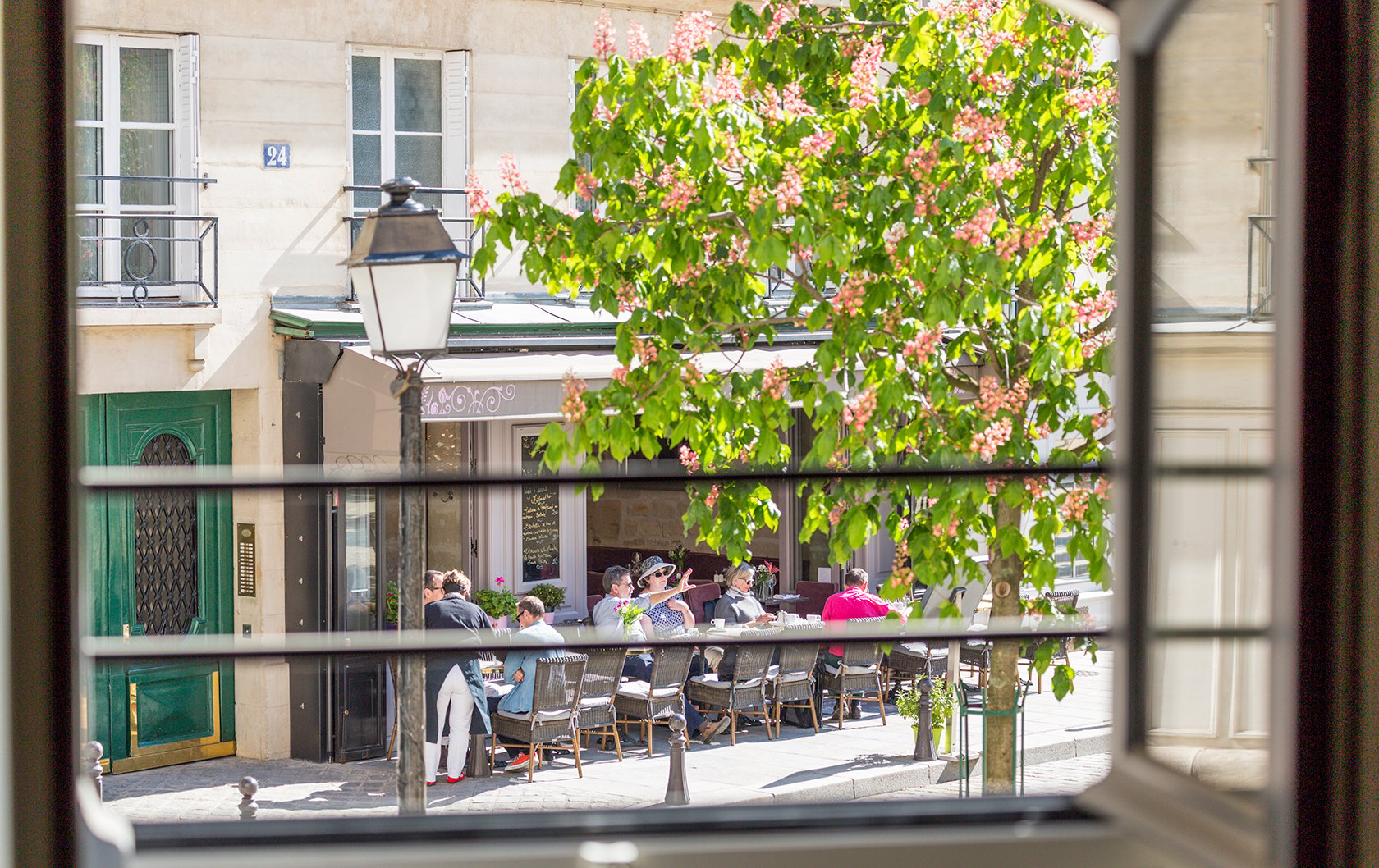 Place Dauphine charm from the Anjou apartment