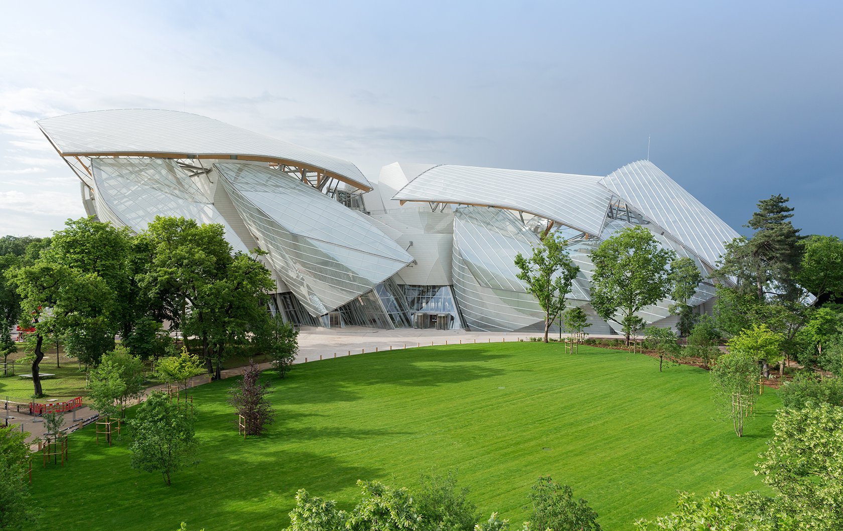 Cool Modern Architecture in Paris