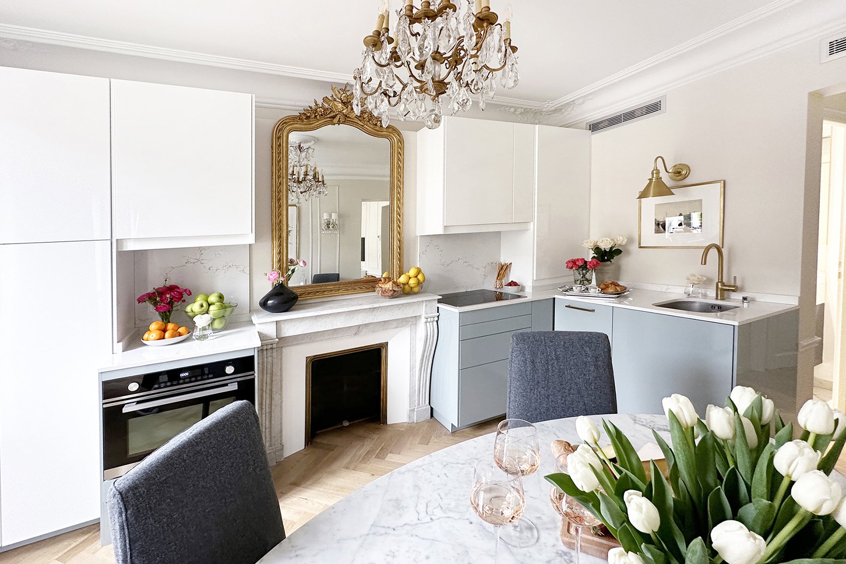 Paris apartment for sale with remodeled kitchen