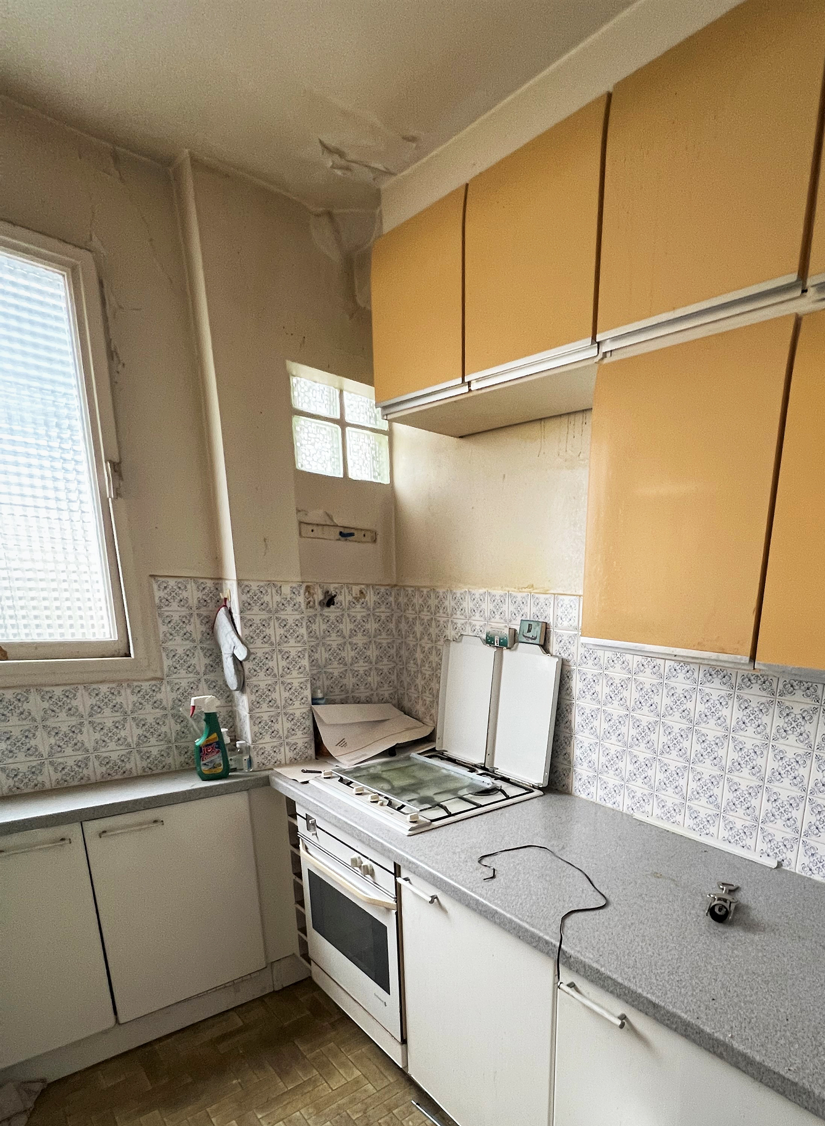 Paris kitchen and bathroom remodel
