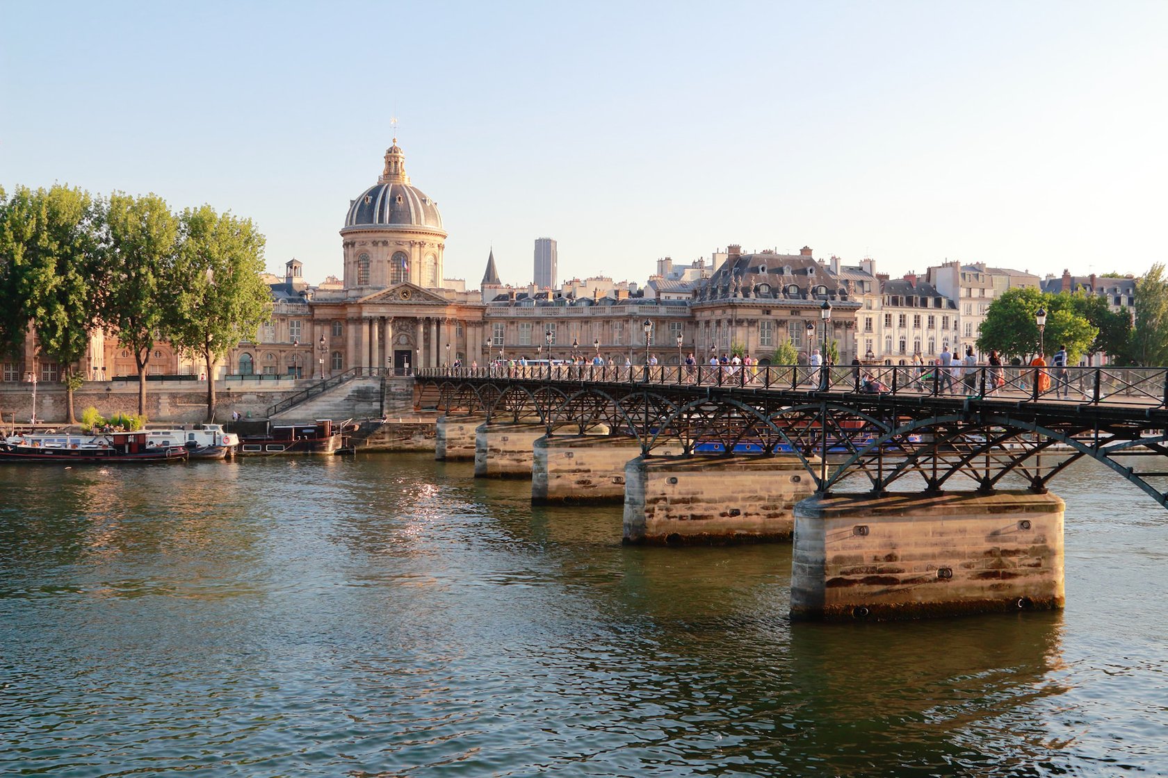 Paris vacation rental near Seine