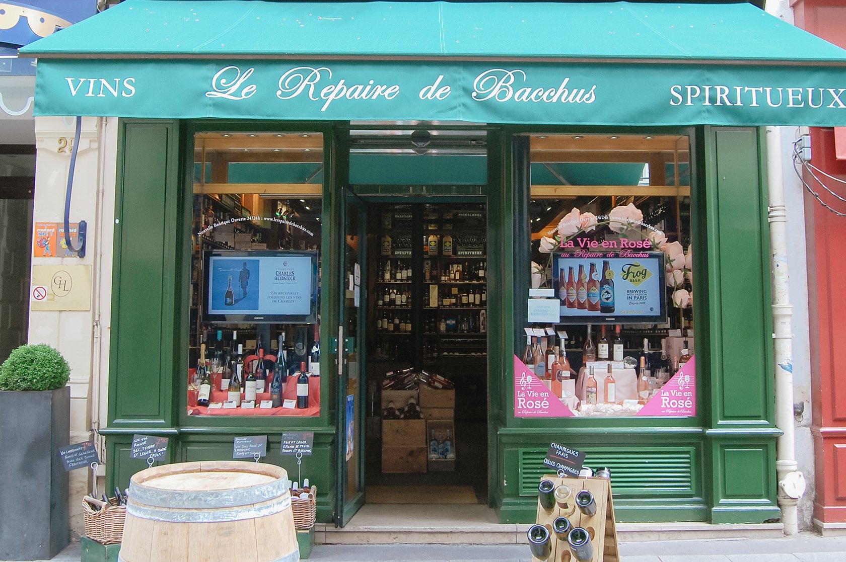 rue Cler paris food market street