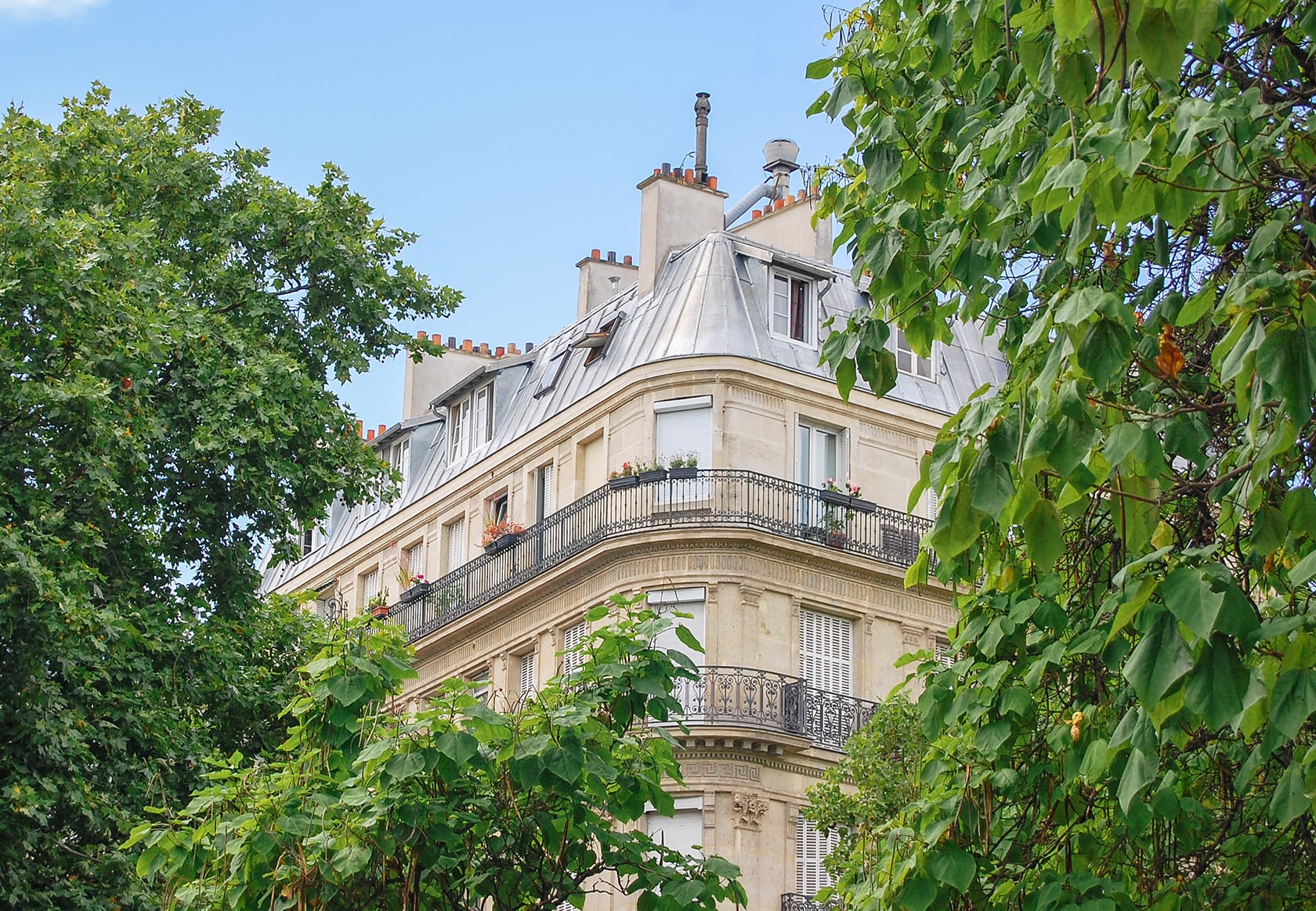 Paris apartment cost