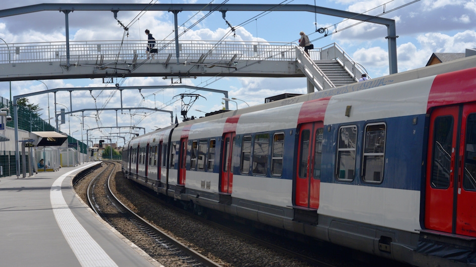 The RER  (Regional Train Paris)